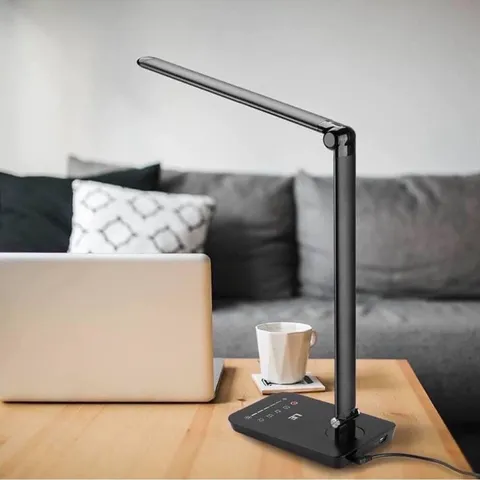 Đèn bàn học bóng LED
