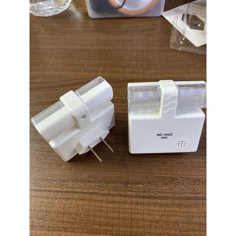 Đèn Ngủ Cảm Ứng Vuông - LED Trắng Tiết Kiệm Điện, Thiết Kế Hiện Đại Cho Phòng Ngủ, Hành Lang, Văn Phòng