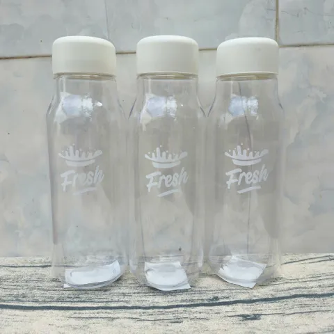 Bộ 3 Bình Nước Nhựa LocknLock Milky 500ml BPA Free - Chịu Nhiệt Đến 60 Độ, Thiết Kế Gọn Nhẹ, An Toàn Với Môi Trường