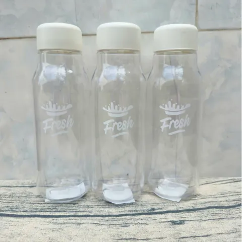 Bộ 3 Bình Nước Nhựa LocknLock Milky 500ml BPA Free - Chịu Nhiệt Đến 60 Độ, Thiết Kế Gọn Nhẹ, An Toàn Với Môi Trường