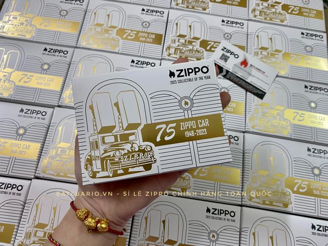 Bật Lửa Zippo 48692 - Phiên Bản Giới Hạn 75 Năm Zippo Car, Sưu Tập COTY 2023 - Hàng Châu Á, 15000 Cái Toàn Cầu