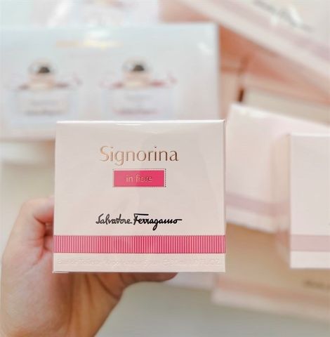 Nước Hoa Salvatore Ferragamo Ladies Signorina In Fiore EDT 30ml - Hương Thơm Nữ Tính, Quyến Rũ và Sang Trọng cho Phái Đẹp