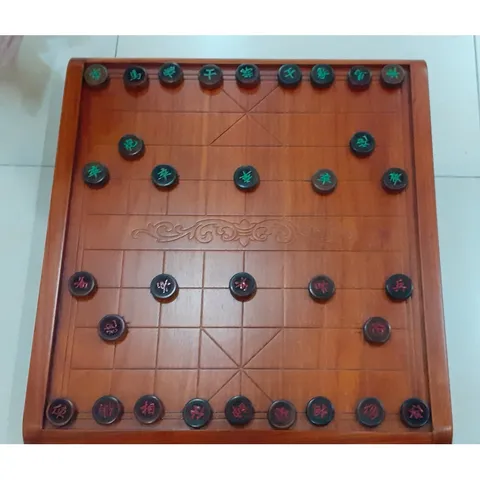 Quân Cờ Gỗ Trắc