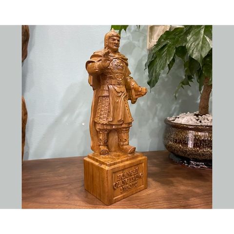Tượng Vua Quang Trung Nguyễn Huệ