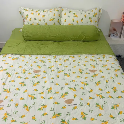 Bộ Chăn Ga Cotton Microfiber Cao Cấp - 5 Món Bọc Nệm 20cm Êm Ái, Thoáng Khí, Đèn Sinh Học An Toàn cho Giấc Ngủ Hoàn Hảo