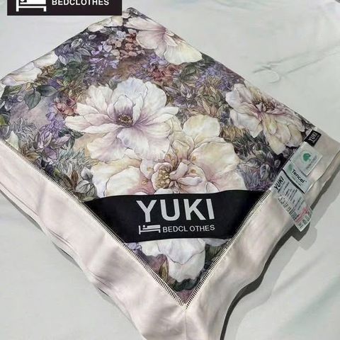 Chăn YUKI Lenzing Tencel Protein Silk - Chăn Lông Cừu Nhập Khẩu Nhật Bản, Mát Lạnh, An Toàn Cho Trẻ Nhỏ 200x230cm