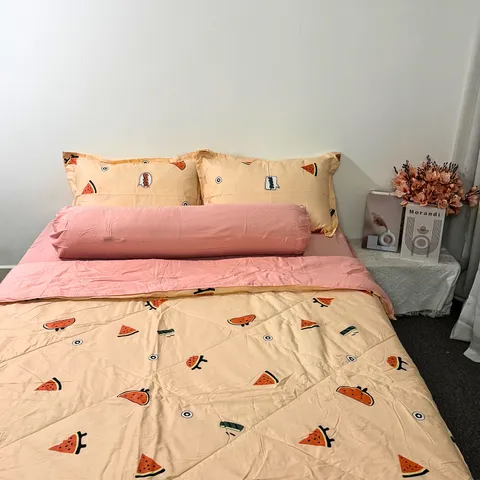 Bộ Chăn Ga Cotton Microfiber 5 Món Cao 20cm - êm ái, thoáng khí, thiết kế sang trọng cho giấc ngủ hoàn hảo.