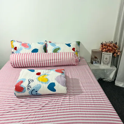 Bộ Chăn Ga Microfiber 5 Món Cao 20cm - Êm Ái, Thoáng Khí, An Toàn Cho Giấc Ngủ Hoàn Hảo, Lựa Chọn Sang Trọng Cho Phòng Ngủ