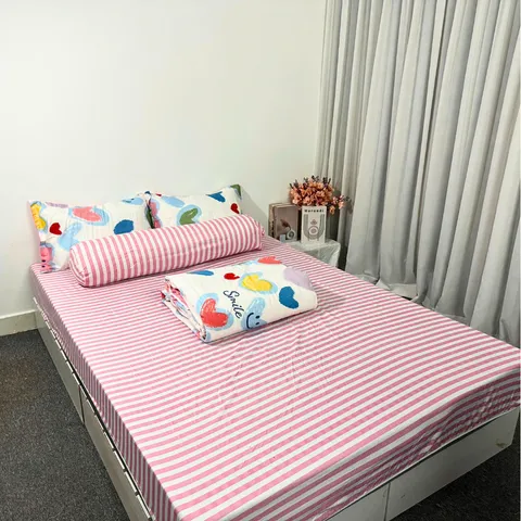 Bộ Chăn Ga Microfiber 5 Món Cao 20cm - Êm Ái, Thoáng Khí, An Toàn Cho Giấc Ngủ Hoàn Hảo, Lựa Chọn Sang Trọng Cho Phòng Ngủ