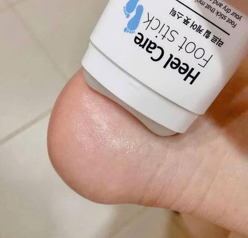 Thanh Lăn Mềm Gót Phục Hồi Gót Chân Nứt Nẻ Rire Heel Care Foot Stick - Chăm Sóc Gót Chân Hiệu Quả, Dễ Sử Dụng