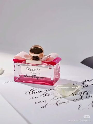 Nước Hoa Salvatore Ferragamo Ladies Signorina In Fiore EDT 30ml - Hương Thơm Nữ Tính, Quyến Rũ và Sang Trọng cho Phái Đẹp