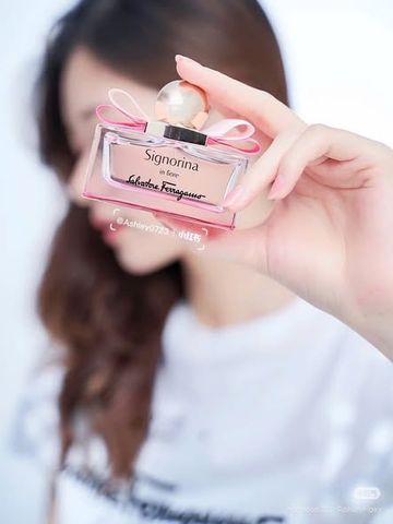 Nước Hoa Salvatore Ferragamo Ladies Signorina In Fiore EDT 30ml - Hương Thơm Nữ Tính, Quyến Rũ và Sang Trọng cho Phái Đẹp