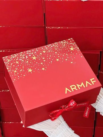 Hộp quà tặng Armaf Le Parfait Pour Femme Azure EDP 100ml + Nến Thơm + Hoa Tươi - Quà Tặng Quyến Rũ Cho Phái Đẹp