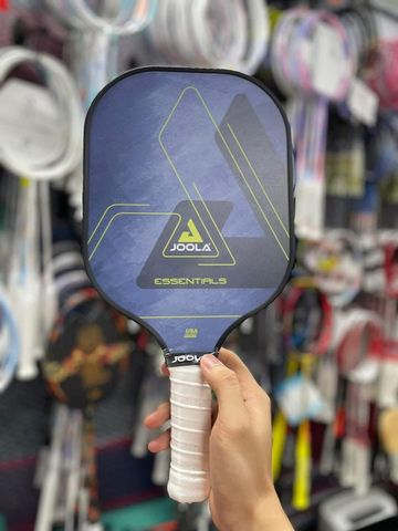 Vợt Pickleball JOOLA Essentials - Đạt tiêu chuẩn chuyên nghiệp, bền bỉ, tay cầm Sure-Grip, phù hợp cho người mới và VĐV chuyên nghiệp