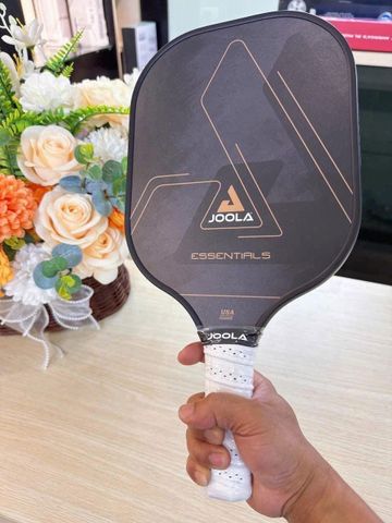 Vợt Pickleball JOOLA Essentials - Đạt tiêu chuẩn chuyên nghiệp, bền bỉ, tay cầm Sure-Grip, phù hợp cho người mới và VĐV chuyên nghiệp