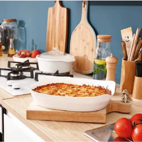 Khay Nướng Thủy Tinh Luminarc Cuisine Carine 38x28cm - Chịu Nhiệt, Dễ Dàng Vệ Sinh, An Toàn Trong Lò Nướng và Lò Vi Sóng