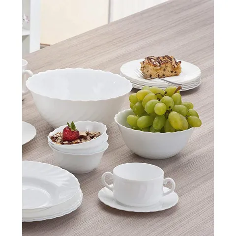 Bộ 5 Bát Thủy Tinh Luminarc Trianon J3190 - 1 Bát Tô Canh 24cm & 4 Bát Ăn Cơm 12cm - Sang Trọng & Bền Bỉ, An Toàn Trong Lò Vi Sóng