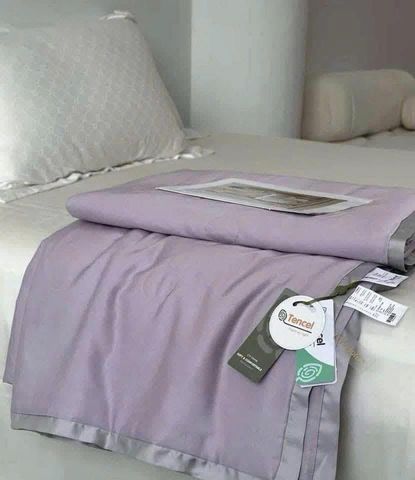Chăn Lụa Tencel Mát Lạnh 200x230cm - Chăn Dù Mùa Hè Cao Cấp, Mềm Mịn, Dễ Vệ Sinh, Nhiều Màu Sang Trọng