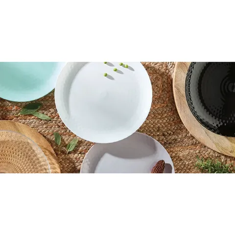 Bộ bát đĩa Luminarc Pampille 12 chi tiết màu trắng - Thủy tinh cao cấp Pháp, an toàn cho sức khỏe, chịu nhiệt và thích hợp cho lò vi sóng.
