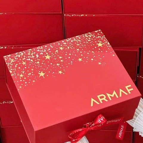 Hộp quà tặng Armaf Le Parfait Pour Femme EDP 100ml kèm nến thơm và hoa đẹp - Quà tặng sang trọng cho phái đẹp