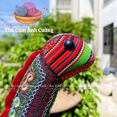 Thú Nhồi Bông Khủng Long To Thổ Cẩm Sapa - Đồ Chơi Trẻ Em Chất Liệu Mềm Mại, Quà Tặng Ý Nghĩa Cho Bé Yêu