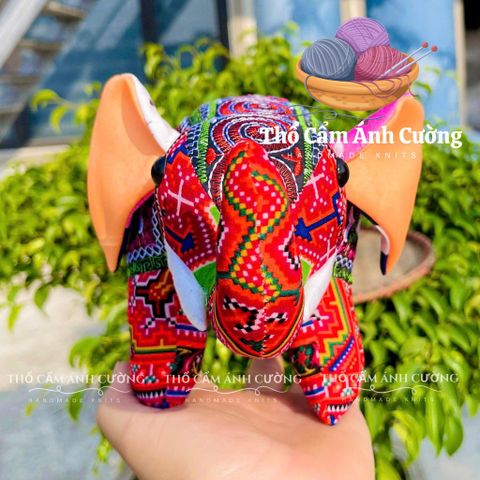 Thú Nhồi Bông Voi Bản Đôn Thổ Cẩm Sapa - Quà Tặng Ý Nghĩa Cho Bé Yêu, Chất Liệu Mềm Mại, Đường May Chắc Chắn
