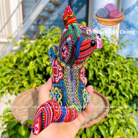 Thú Nhồi Bông Mèo Con Thổ Cẩm Sapa - Quà Tặng Đáng Yêu Cho Trẻ Em, Chất Liệu Mềm Mại, Bảo Hành 1 Đổi 1