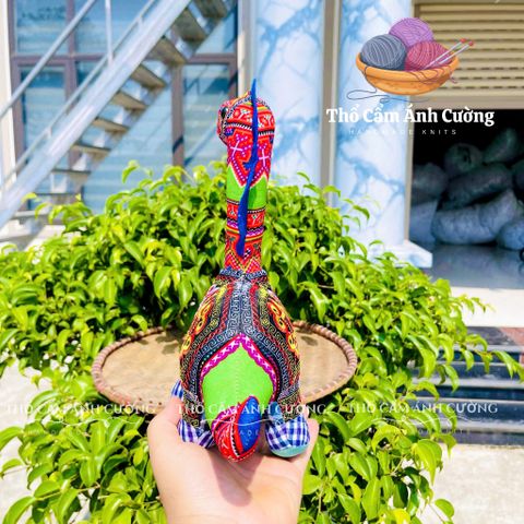 Thú Nhồi Bông Khủng Long Ăn Cỏ Thổ Cẩm Sapa - Đồ Chơi Trẻ Em An Toàn Và Đầy Y Nghĩa Tặng Bé Yêu