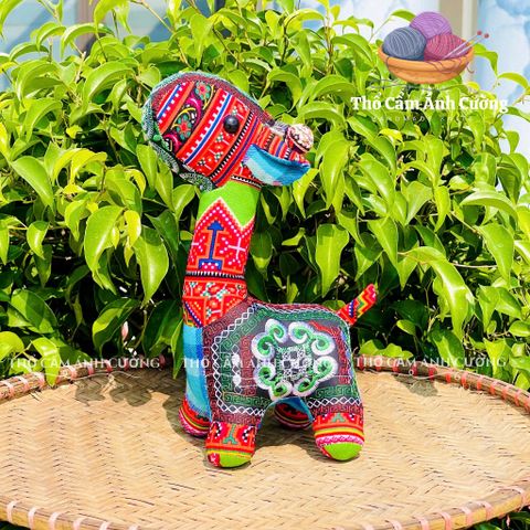 Thú Nhồi Bông Hiêu Đầu To Thổ Cẩm Sapa - Đồ Chơi Trẻ Em Độc Đáo, Quà Tặng Ý Nghĩa Chất Liệu Vải Mềm Mại, Đường May Chắc Chắn