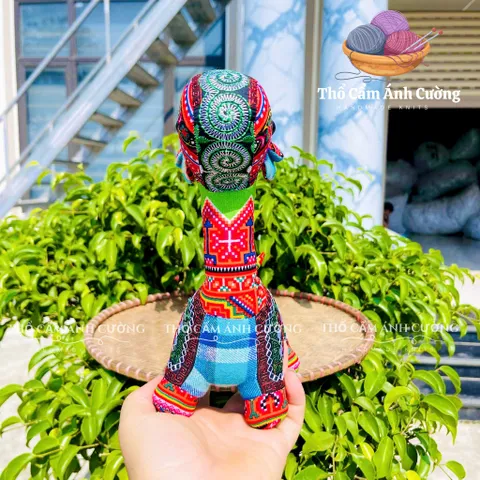Thú Nhồi Bông Hiêu Đầu To Thổ Cẩm Sapa - Đồ Chơi Trẻ Em Độc Đáo, Quà Tặng Ý Nghĩa Chất Liệu Vải Mềm Mại, Đường May Chắc Chắn