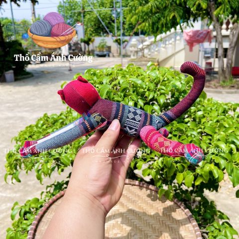 Thú Nhồi Bông Khỉ Treo Dân Tộc Thái Chất Liệu Thổ Cẩm Mềm Mại - Quà Tặng Dễ Thương Cho Trẻ Em