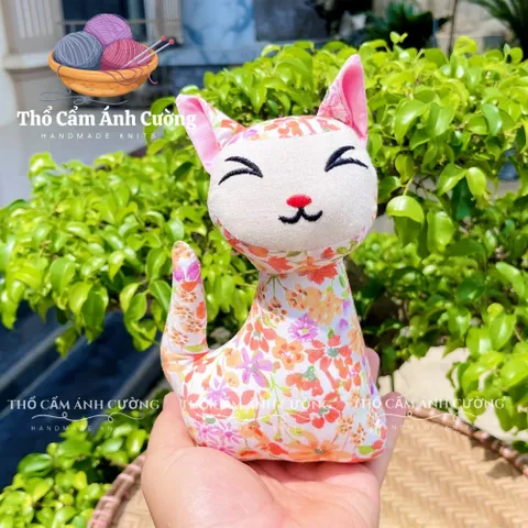 Thú Nhồi Bông Mèo Thần Tài Dễ Thương - Quà Tặng Đáng Yêu Cho Trẻ Em Bằng Vải Hoa Mềm Mại, Bảo Hành 1 Đổi 1