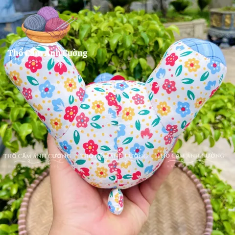 Thú Nhồi Bông Gấu Nơ Hoa Dễ Thương - Quà Tặng Trẻ Em Chất Liệu Vải Hoa Mềm Mại, Sản Xuất Thổ Cẩm Ánh Cường