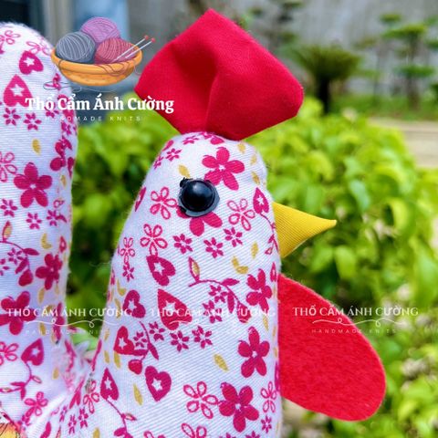 Thú Nhồi Bông Gà Trống Hoa Mơ Dễ Thương - Đồ Chơi Trẻ Em Mềm Mại Chất Lượng - Quà Tặng Ý Nghĩa Từ Thổ Cẩm Ánh Cường
