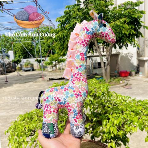 Gấu Bông Hiêu Cao Cổ Dễ Thương - Quà Tặng Trẻ Em Chất Liệu Vải Hoa Mềm Mại, Đường May Chắc Chắn - Thổ Cẩm Ánh Cường