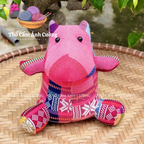 Thú Nhồi Bông Hà Mã MooDeg Dân Tộc Thái - Đồ Chơi Trẻ Em Chất Liệu Vải Thổ Cẩm, Quà Tặng Ý Nghĩa Cho Bé Yêu