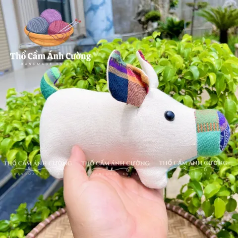 Thú Nhồi Bông Heo Sữa Thổ Cẩm Dân Tộc Thái - Đồ Chơi Trẻ Em Chất Liệu Vải Mềm Mại, Quà Tặng Ý Nghĩa Cho Bé Yêu