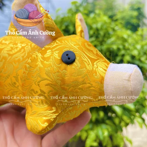 Thú Nhồi Bông Heo Vàng Thần Tài Handmade Cao Cấp - Đồ Chơi Trẻ Em Vải Thổ Cẩm Mềm Mại, Quà Tặng Ý Nghĩa