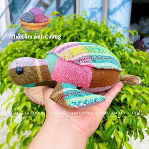 Thú Nhồi Bông Con Rùa Dân Tộc Thái - Đồ Chơi Trẻ Em Vải Thổ Cẩm Mềm Mại, Quà Tặng Ý Nghĩa Cho Bé Yêu