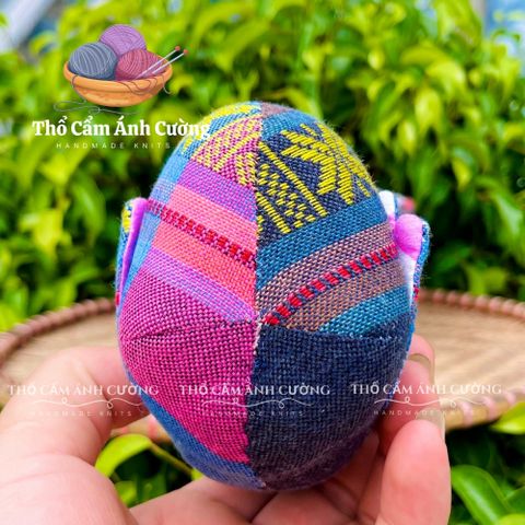 Thú Nhồi Bông Con Vịt Dân Tộc Thái - Đồ Chơi Trẻ Em Chất Liệu Thổ Cẩm và Bông Mềm Mại - Quà Tặng Ý Nghĩa Cho Bé Yêu
