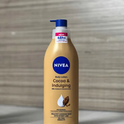 Sữa Dưỡng Thể NIVEA Cocoa Butter 400ml - Dưỡng Ẩm Sâu, Giúp Da Mềm Mại và Sáng Khỏe, Hương Bơ Ca Cao Thoảng Nhẹ