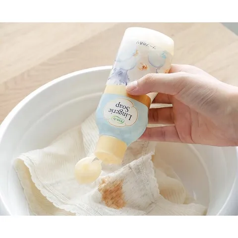 Dung dịch vệ sinh đồ lót Lingerie Soap Nhật Bản 120ml - Diệt khuẩn, làm sạch và giữ đồ lót thơm tho, mới mẻ