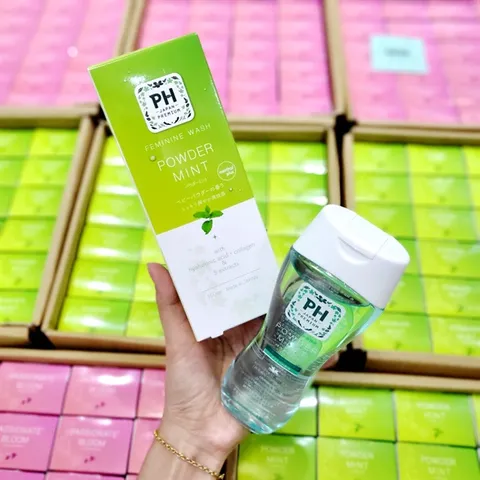 Dung Dịch Vệ Sinh Phụ Nữ PH Care Premium 150ml - Dịu Nhẹ, Làm Sạch, Khử Mùi Tự Nhiên, An Toàn Cho Da Nhạy Cảm