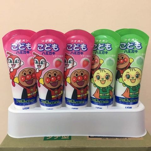 Kem Đánh Răng Trẻ Em Lion Nhật Bản - Ngăn Ngừa Sâu Răng & Bảo Vệ Răng Sữa An Toàn, Hương Vị Trái Cây Thơm Ngon, Tuýp 40g