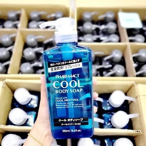 Sữa Tắm Pharmaact Cool Body 550ml - Giải Pháp Làm Sạch Sâu, Hương Thơm Nam Tính, Cảm Giác Sảng Khoái Mát Lạnh Cho Phái Mạnh