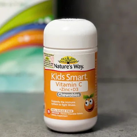 [SALE Date 5/2026] Viên nhai Nature’s Way Kids Smart Vitamin C + Zinc + D3 - Tăng cường sức khỏe và sức đề kháng cho trẻ (75 viên)