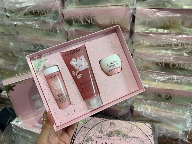 Set Lancome Hydra Zen (Toner 50ml + Scrub 100ml + Cream 15ml)
