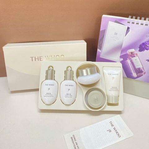 Bộ Dưỡng Trắng Da Mini Whoo - Set 5 Sản Phẩm Dưỡng Da Giúp Làm Mờ Thâm Nám, Cung Cấp Độ Ẩm và Sạch Vết Nám, Xuất Xứ Hàn Quốc