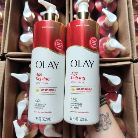 Sữa Dưỡng Thể Olay 502ml - Làm Trắng Da, Dưỡng Ẩm 24 Giờ, Chứa AHA và Vitamin C, Hương Cam Quyết Tươi Mát