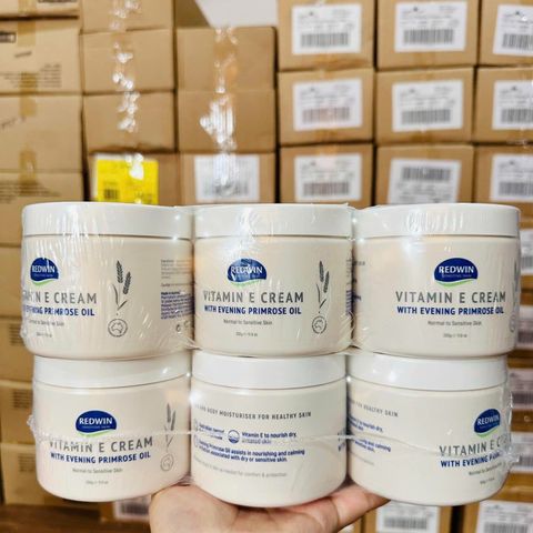 Kem Dưỡng Ẩm Redwin Vitamin E & Tinh Dầu Hoa Anh Thảo Úc - Hũ 300g Dưỡng Da Mềm Mại, Ngăn Ngừa Lão Hóa, Phục Hồi Ẩm